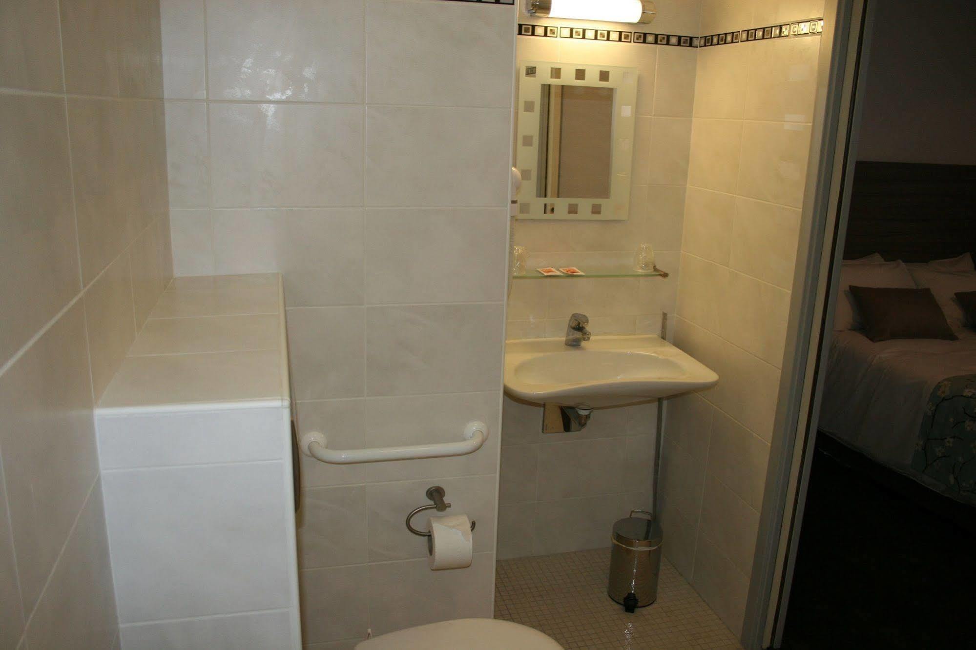 Hotel Atlantic Ла-Рошель Екстер'єр фото